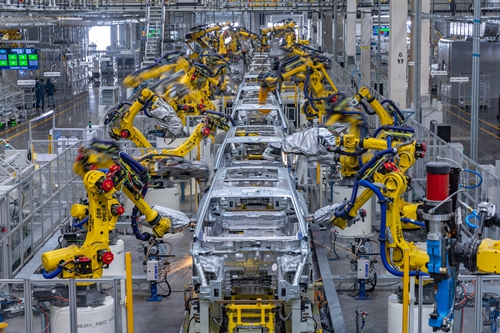 要(yào)聞速遞 | 工(gōng)信部等三部門(mén)聯合印發《制(zhì)造業(yè)企業(yè)數(shù)字化(huà)轉型實施指南(nán)》